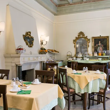 Alloro B&B-3